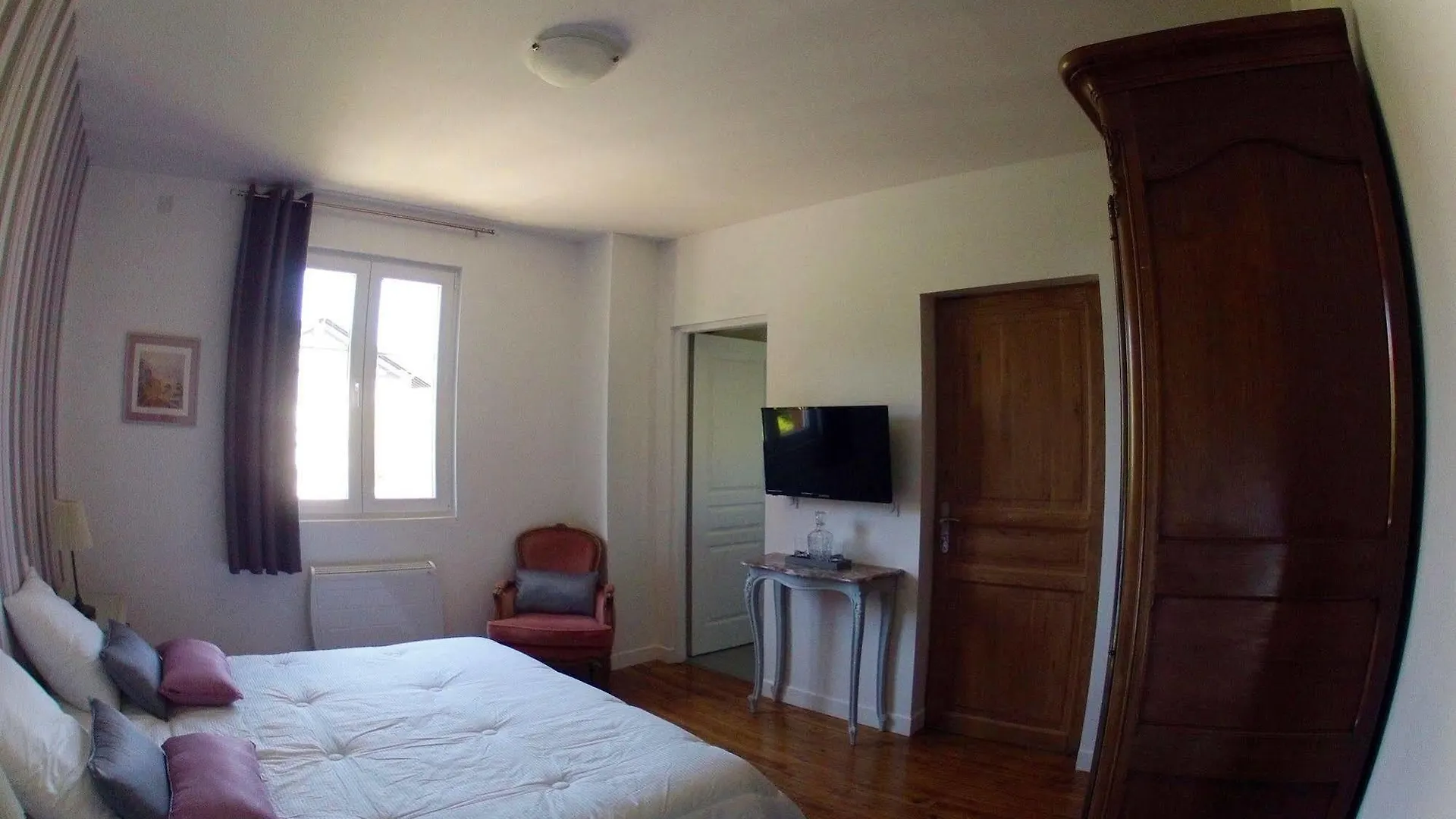 Aux Arenes De Bayonne Bed & Breakfast